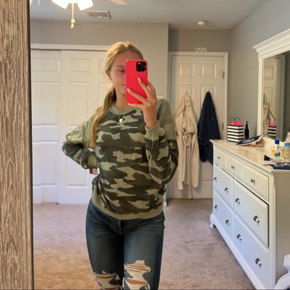 Camo crew neck